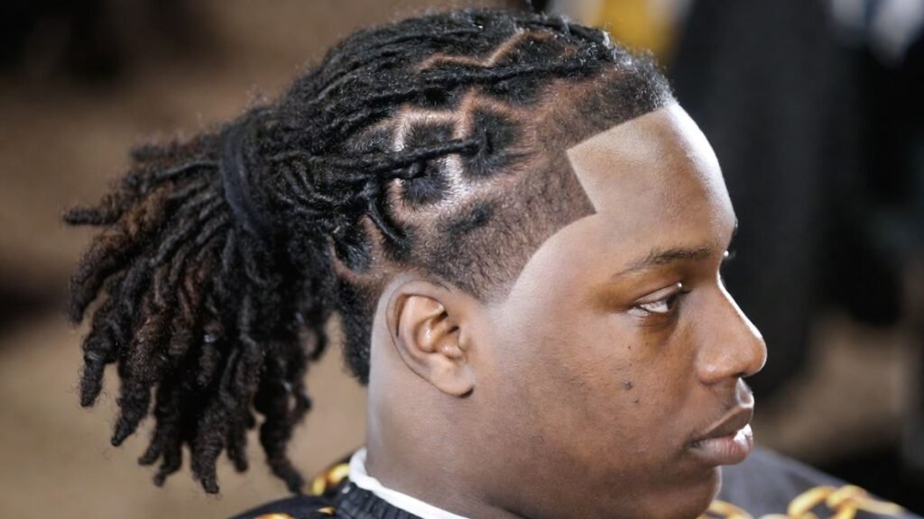 Interlocked Dreads in a Thick Ponytail